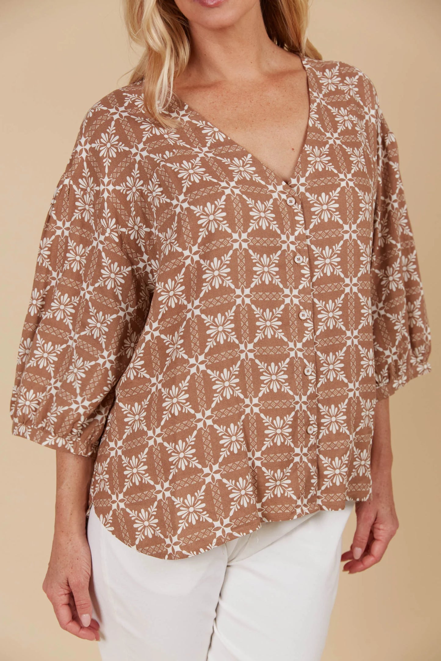 Isle of Mine Venus Relaxed Top Deity