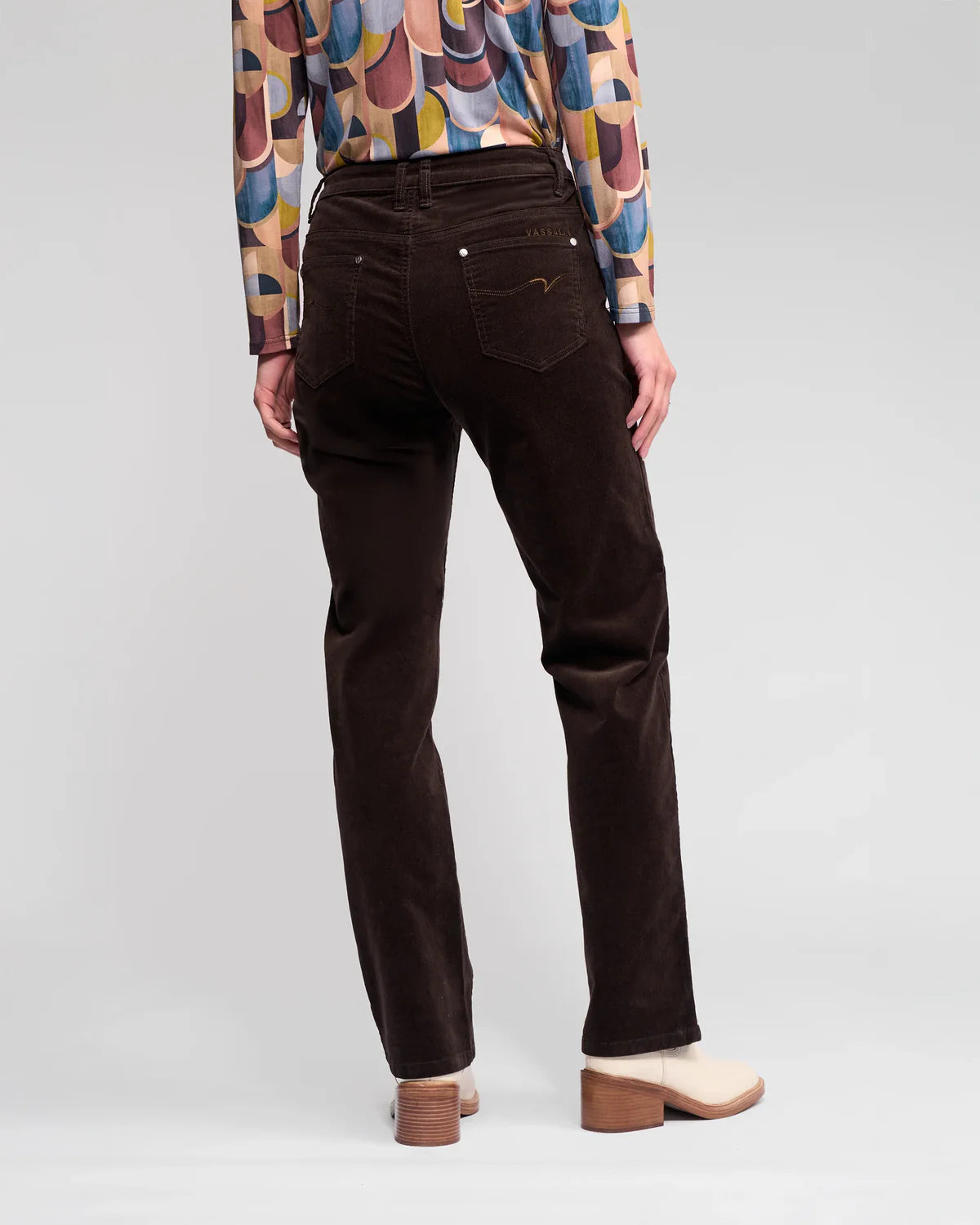 Vassalli Arch Cord Pant Walnut