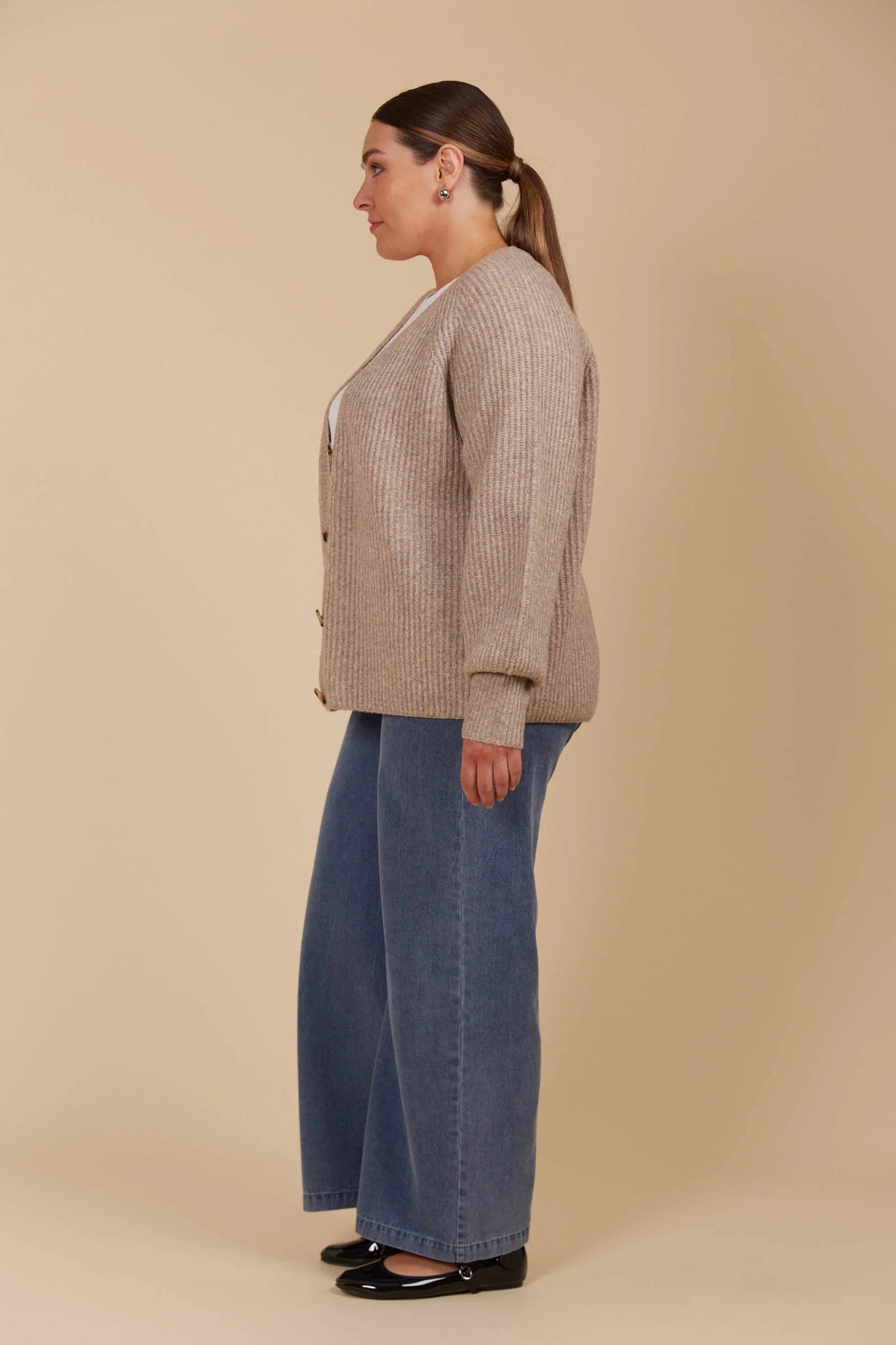 Isle of Mine Miru Cardigan Taupe