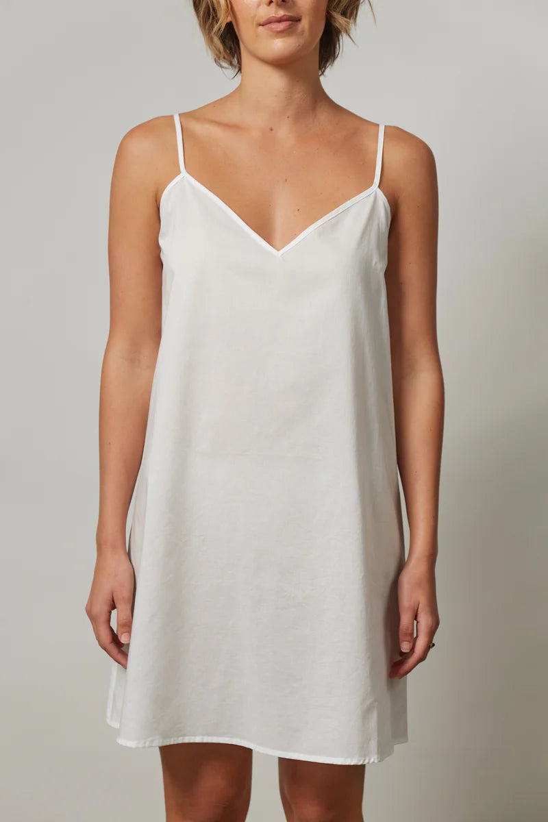 Eb & Ive Slip-White
