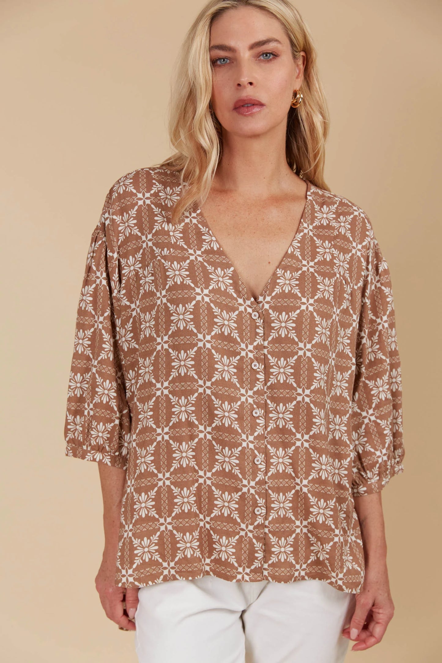 Isle of Mine Venus Relaxed Top Deity