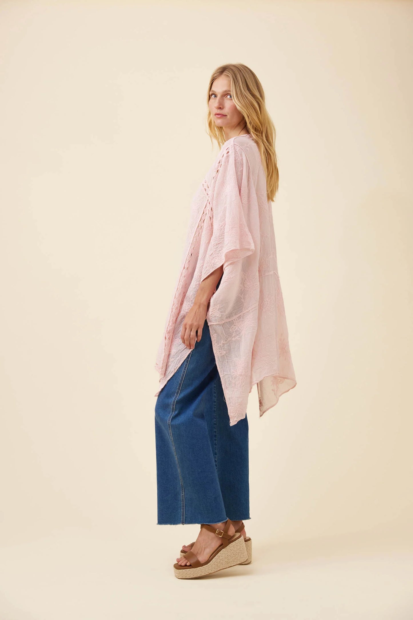Isle of Mine Elodie Cape Light Pink OS
