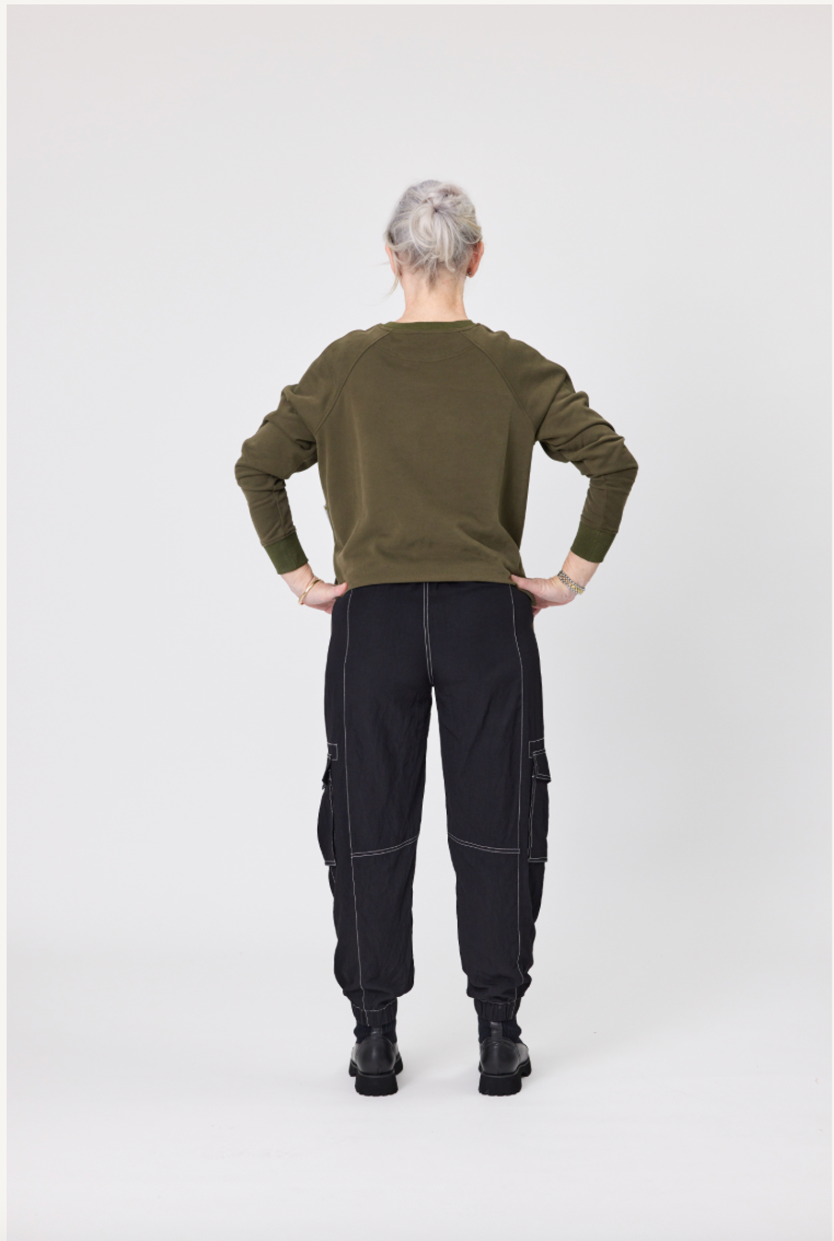 Lemon Tree Dee Pants in Black