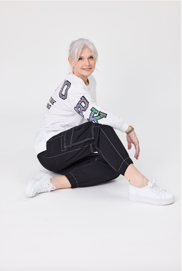 Lemon Tree Dee Pants in Black