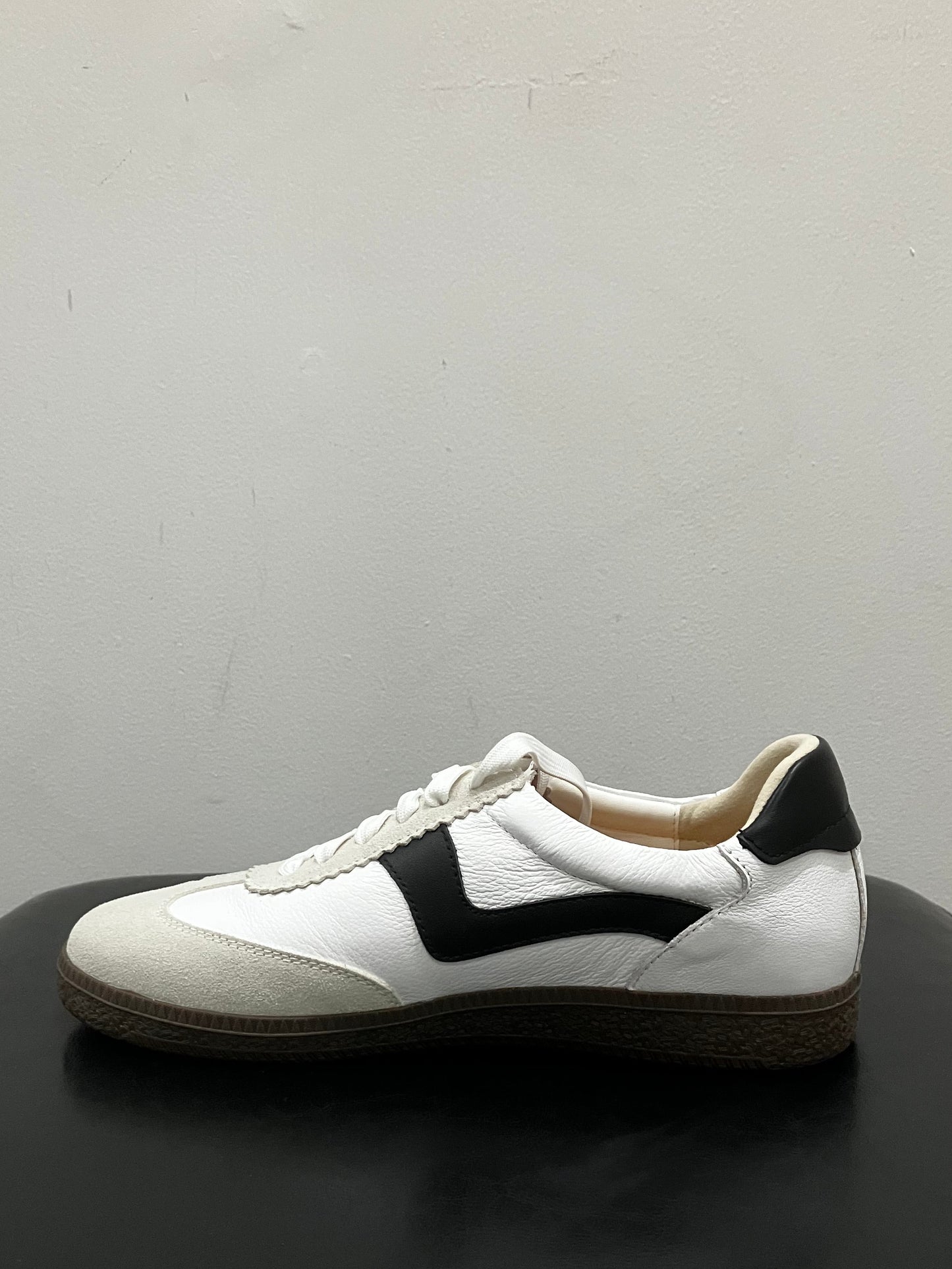 Gelato Staton White/Black Sneaker