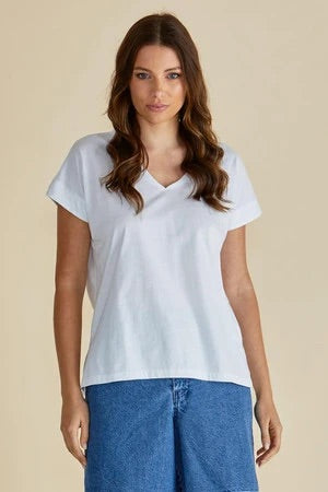 Betty Basics Tracy V- Neck Tee White