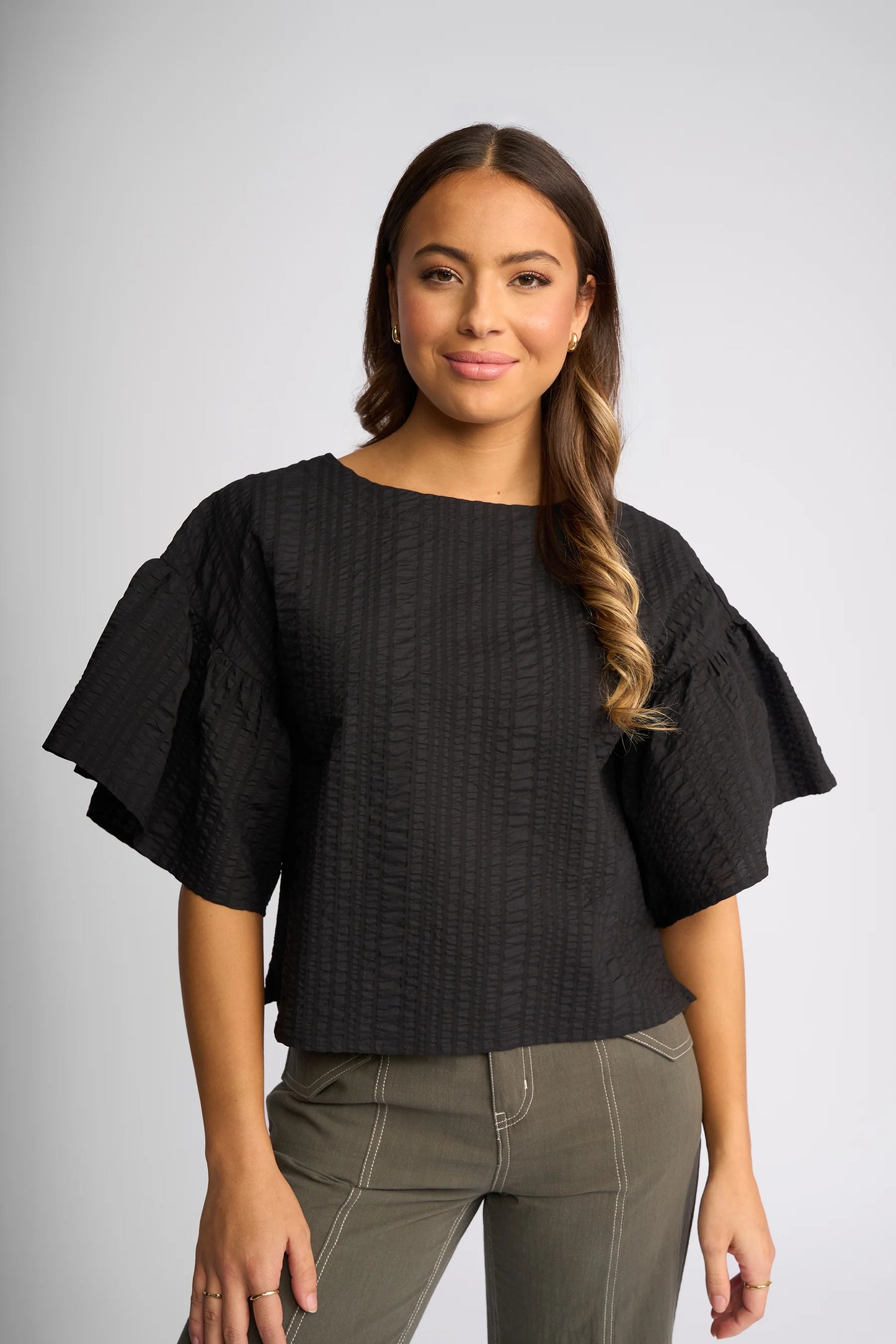 Knewe Brooke Top Black Texture