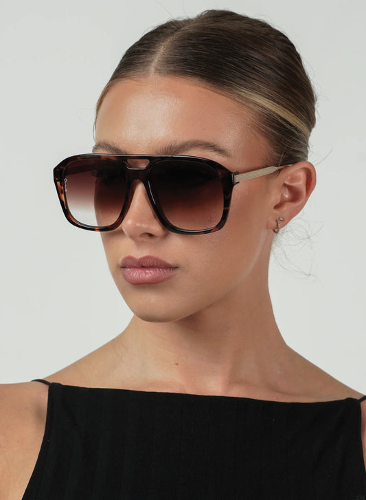 Otra Reina Tort/Brown Fade sunglasses