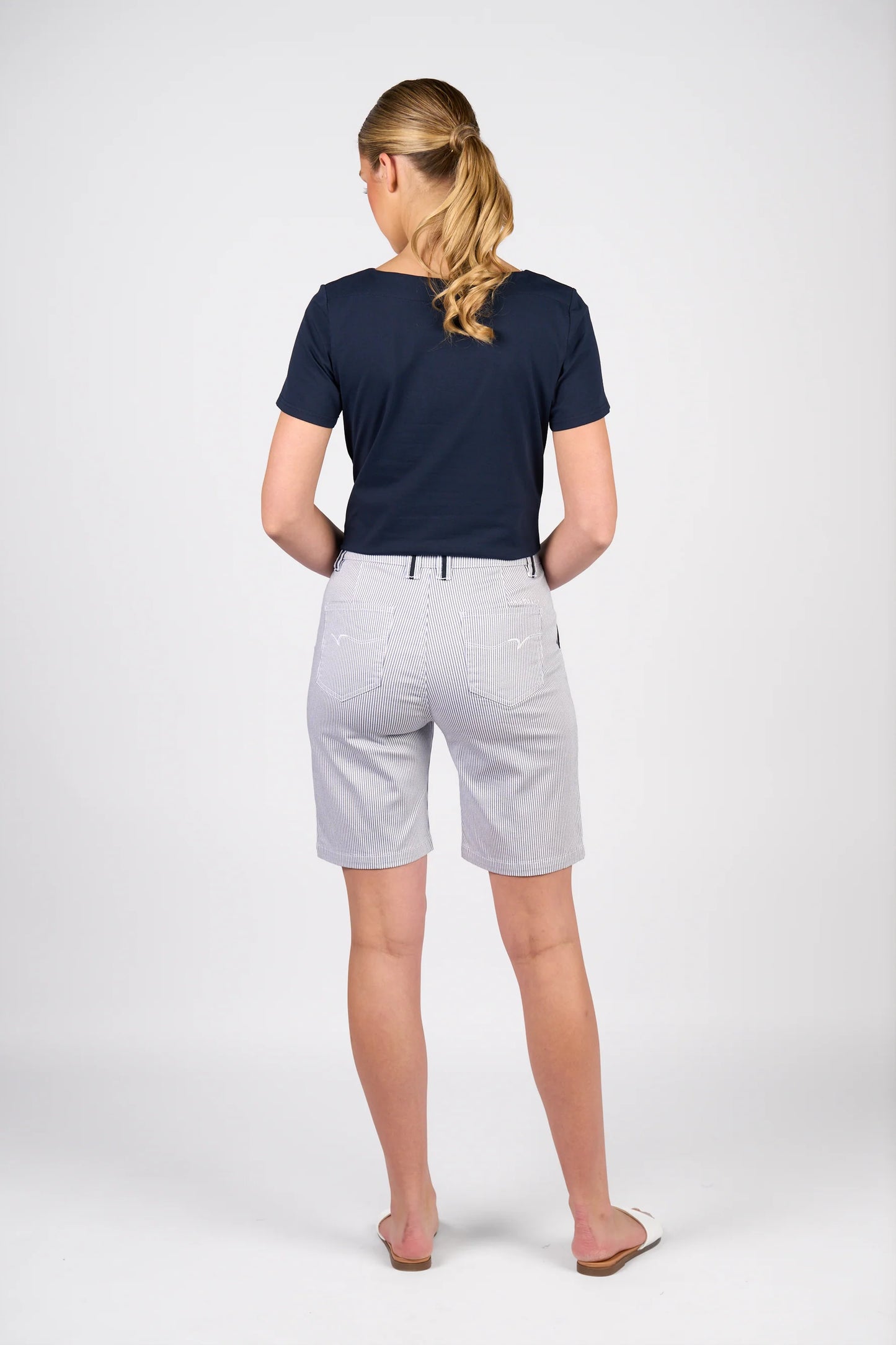 Vassalli Slim above knee short-Ink/Stripe